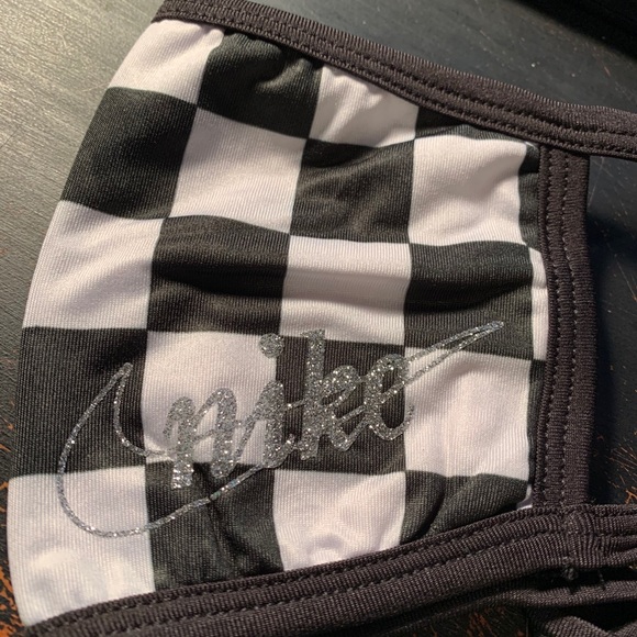 Nike masks - Picture 2 of 8